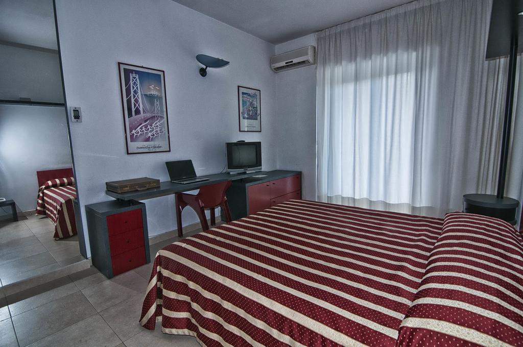 Garden Hotel Molfetta Szoba fotó
