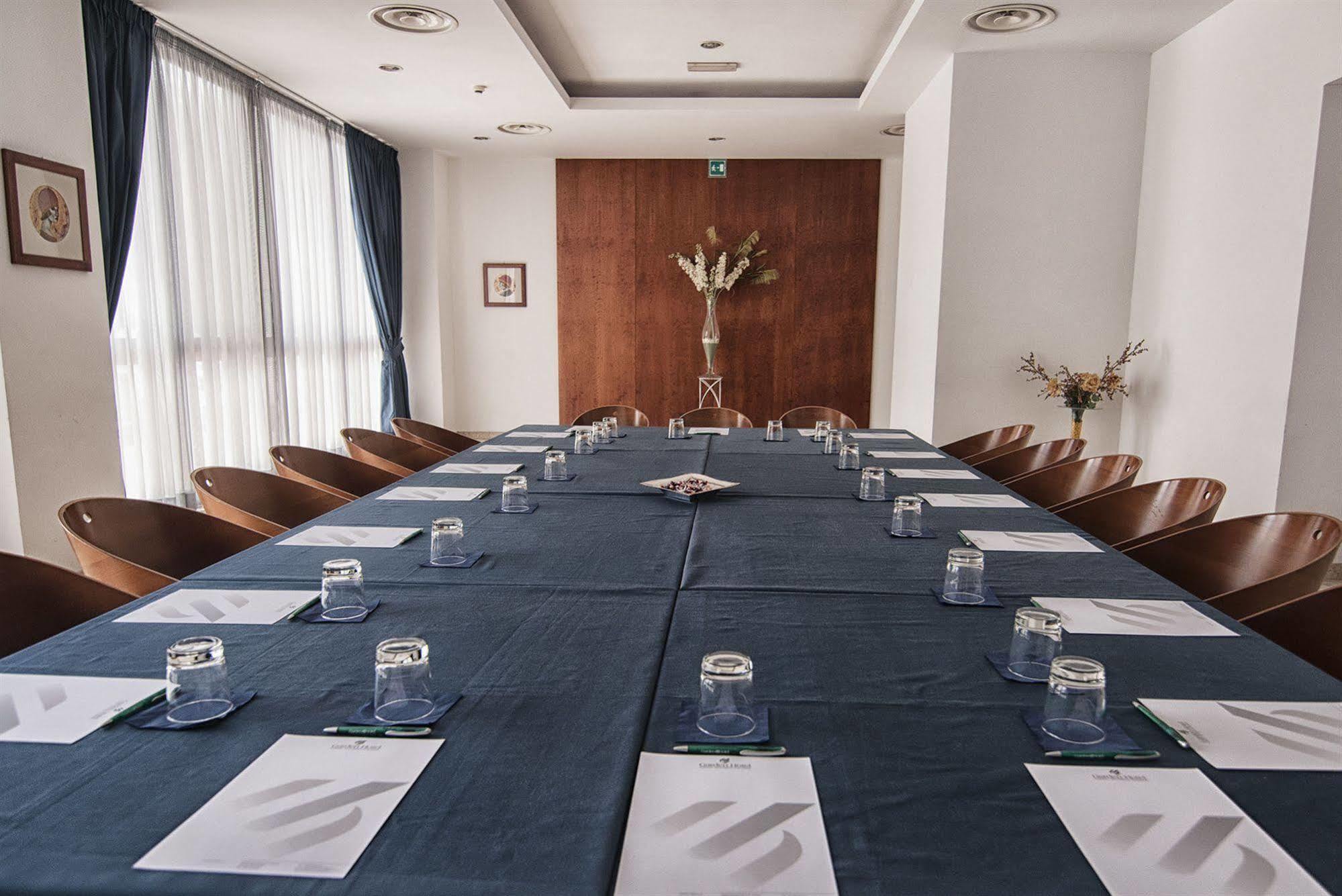 Garden Hotel Molfetta Kültér fotó