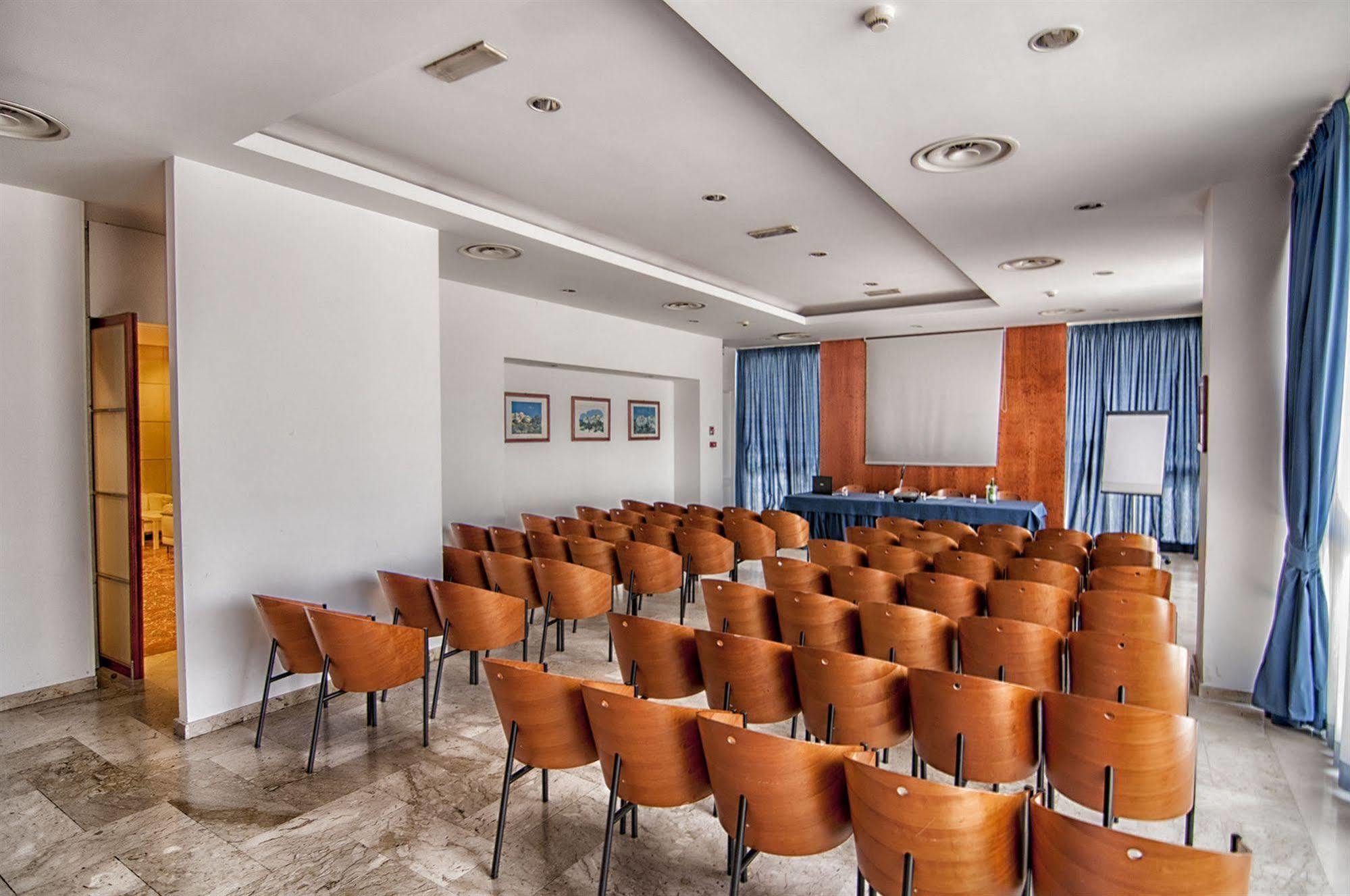 Garden Hotel Molfetta Kültér fotó