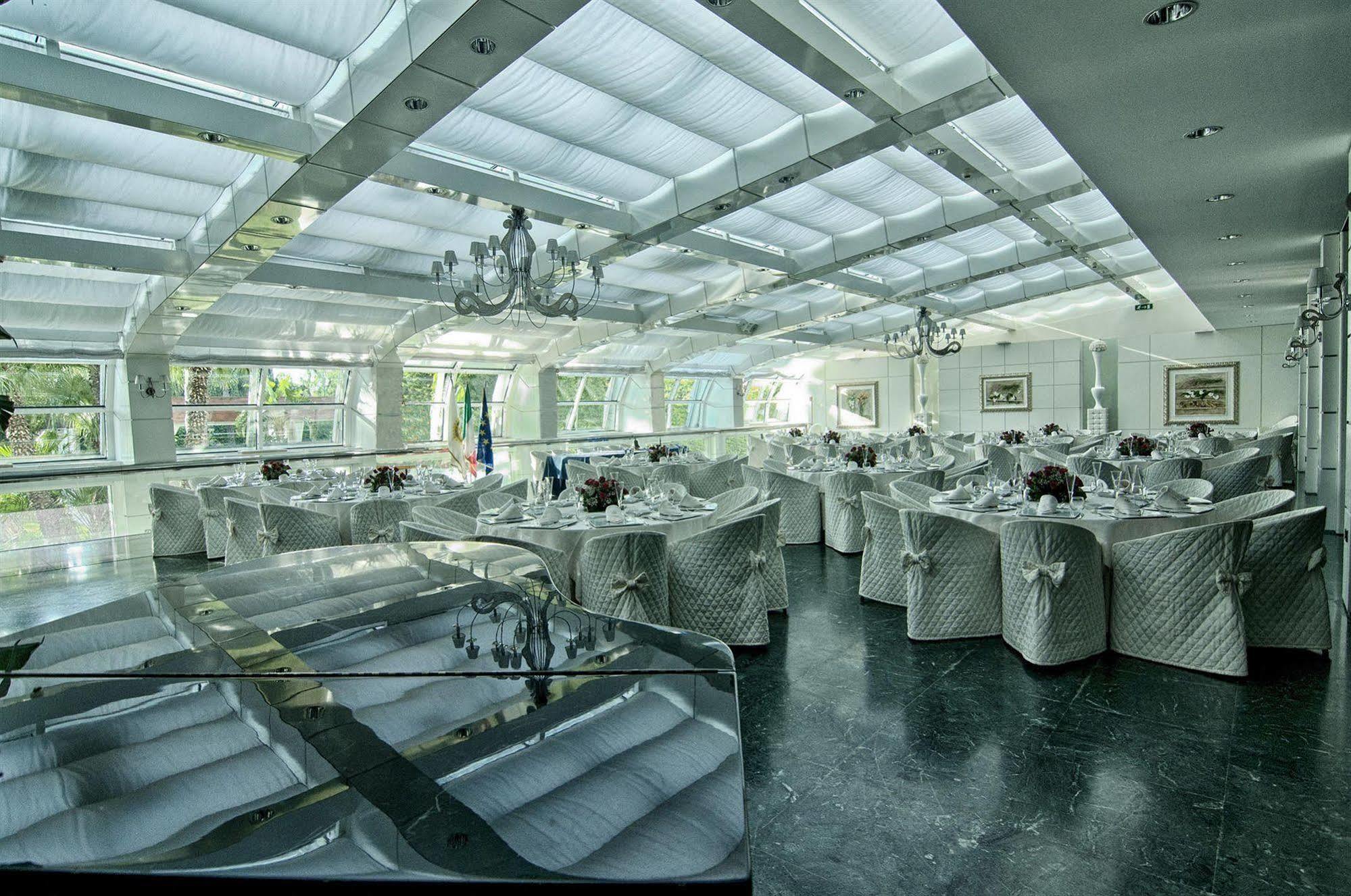 Garden Hotel Molfetta Kültér fotó